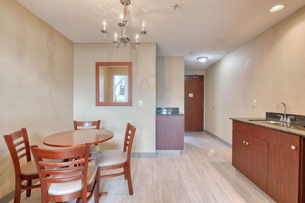 Comfort Suites Madison West Middleton - photo 31