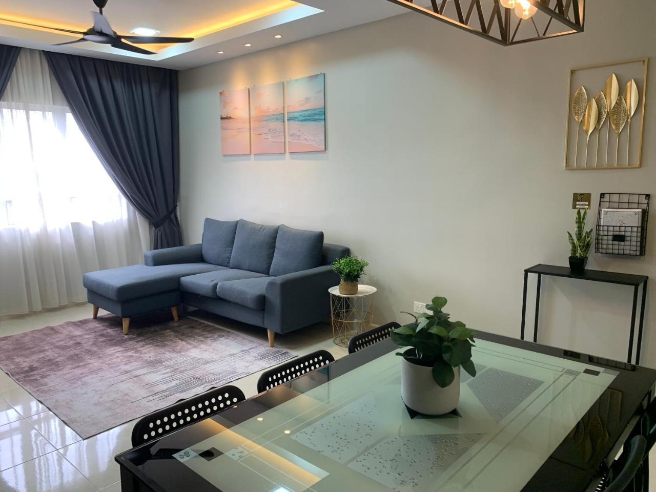 Dnaura Homestay Batu Buruk Terengganu — 4-Star Luxury Hotel in Kuala Terengganu, Malaysia