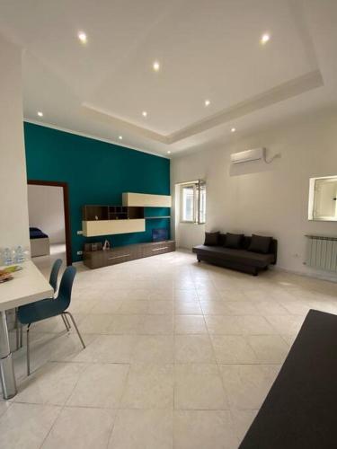 Holiday House Duomo 202 — 4-Star Luxury Hotel in Naples, Italy