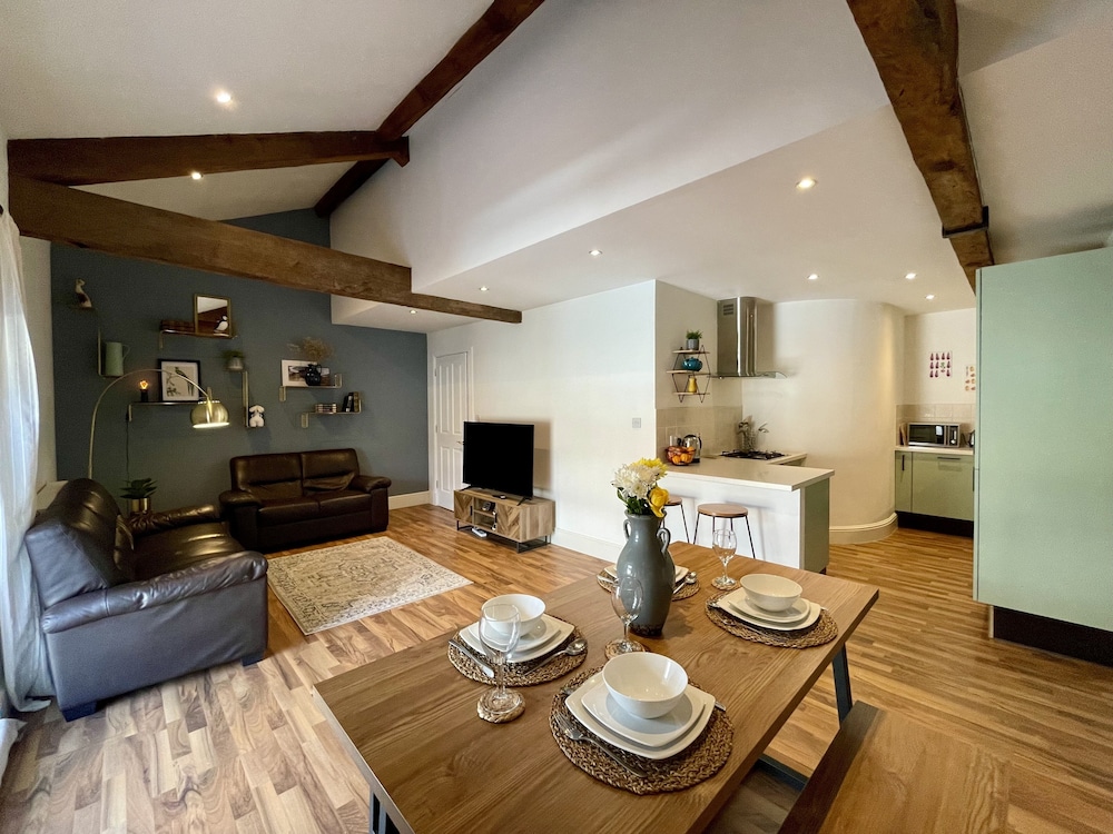 The Bell Tower - carbon neutral hotel in Inverness