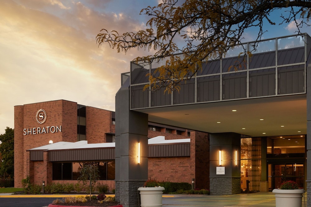 Sheraton Grand Rapids Airport Hotel - photo 48
