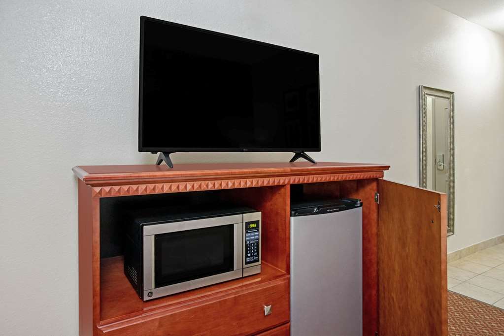 La Quinta Inn & Suites by Wyndham Fairfield TX - photo 27