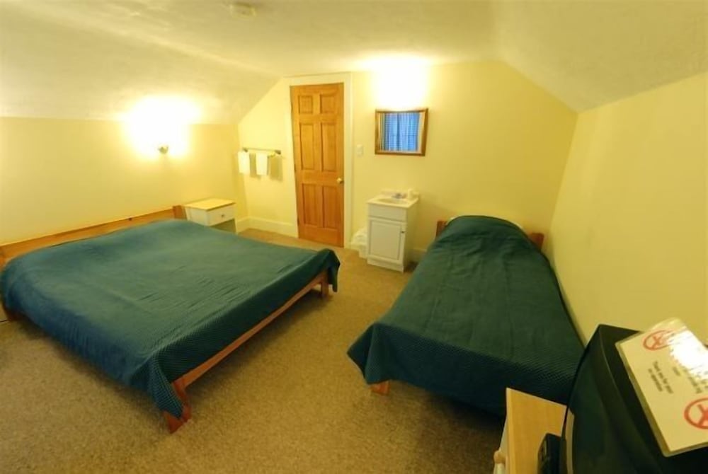 The Riverside Inn - photo 18