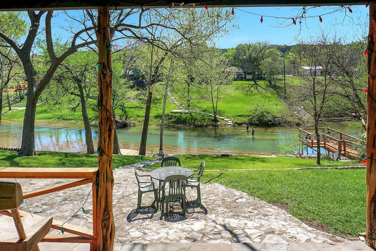 Pecan Creek Cottage — 4-Star Luxury Hotel in New Braunfels, United States