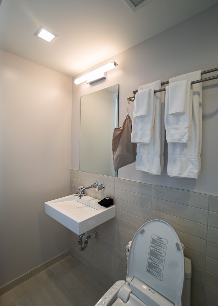 SOVA Micro Room & Social Hotel - photo 48