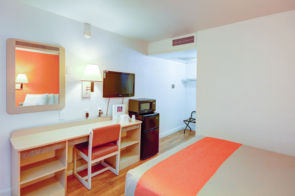 Motel 6 Saint George UT - photo 22