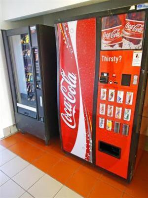 Motel 6 West - photo 4