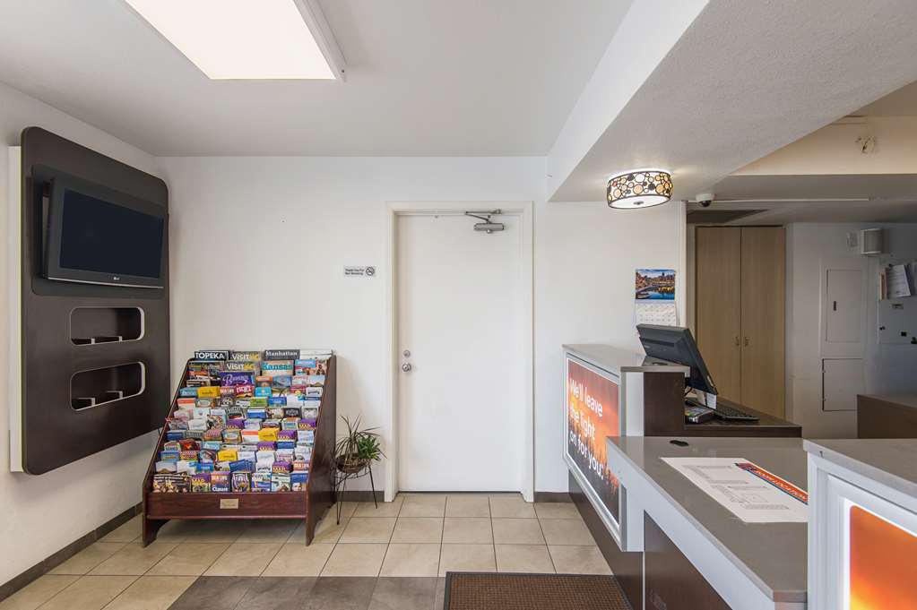 Motel 6 Kansas City MO Airport - photo 32