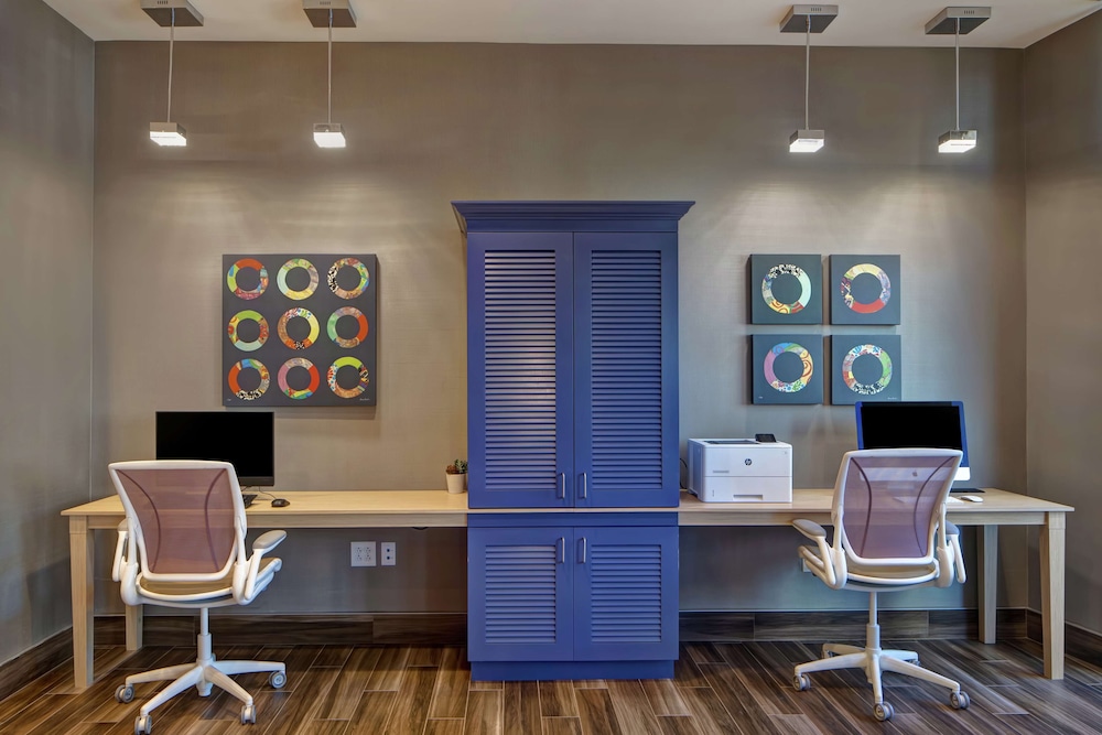 Home2 Suites by Hilton Charlotte Uptown NC - photo 62