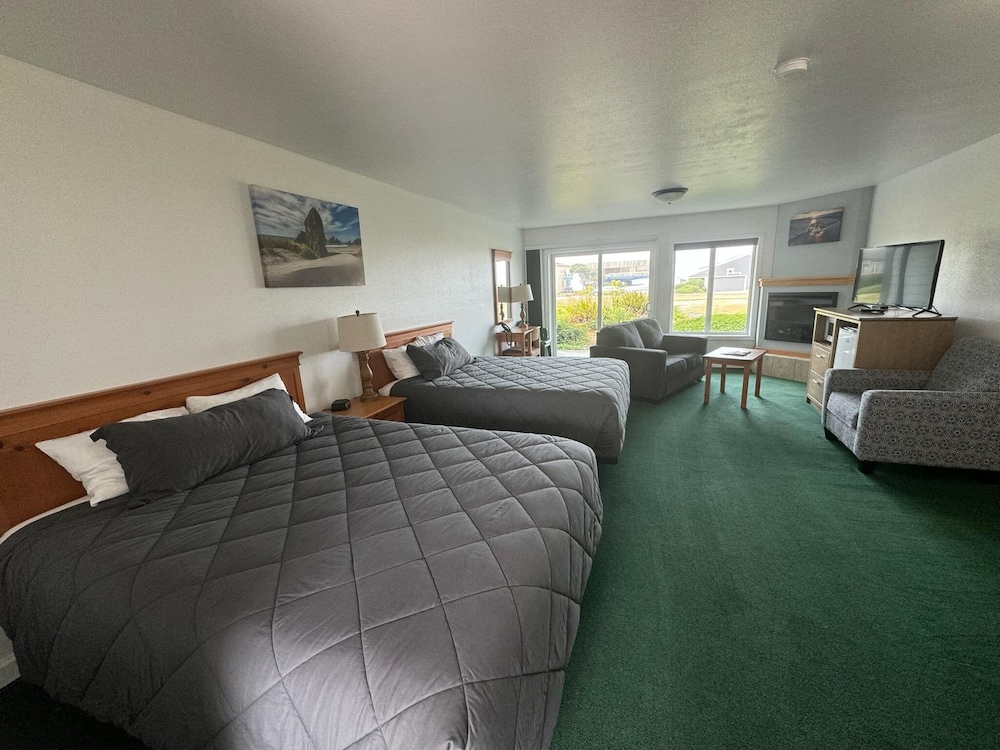 Sunset Oceanfront Lodging - photo 55