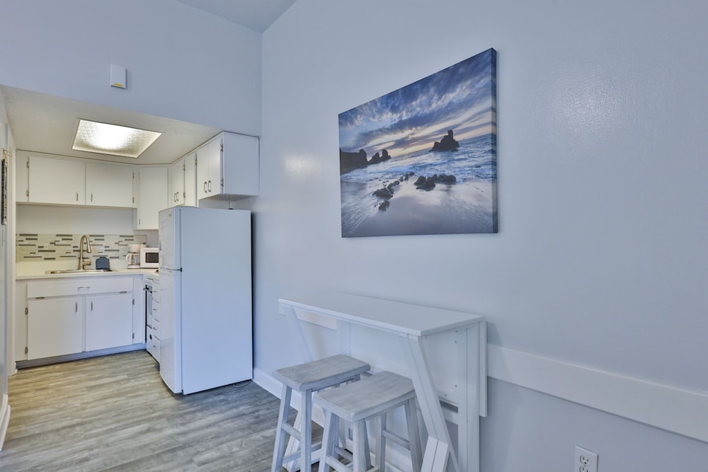 Coastal Waters Inn - photo 46