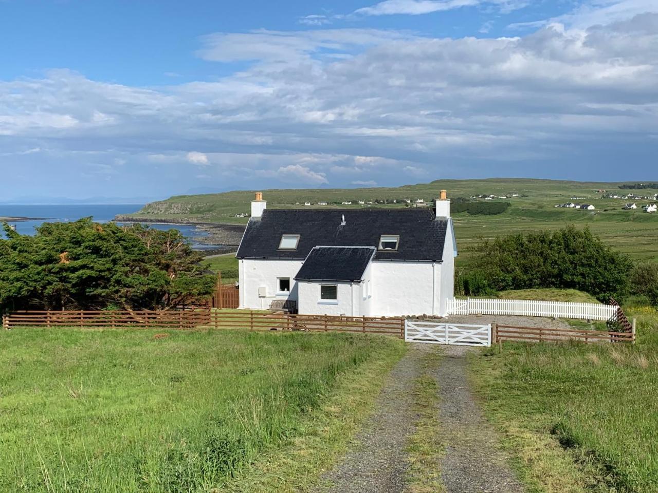 Driftwood Cottage — 4-Star Luxury Hotel in Portree, United Kingdom