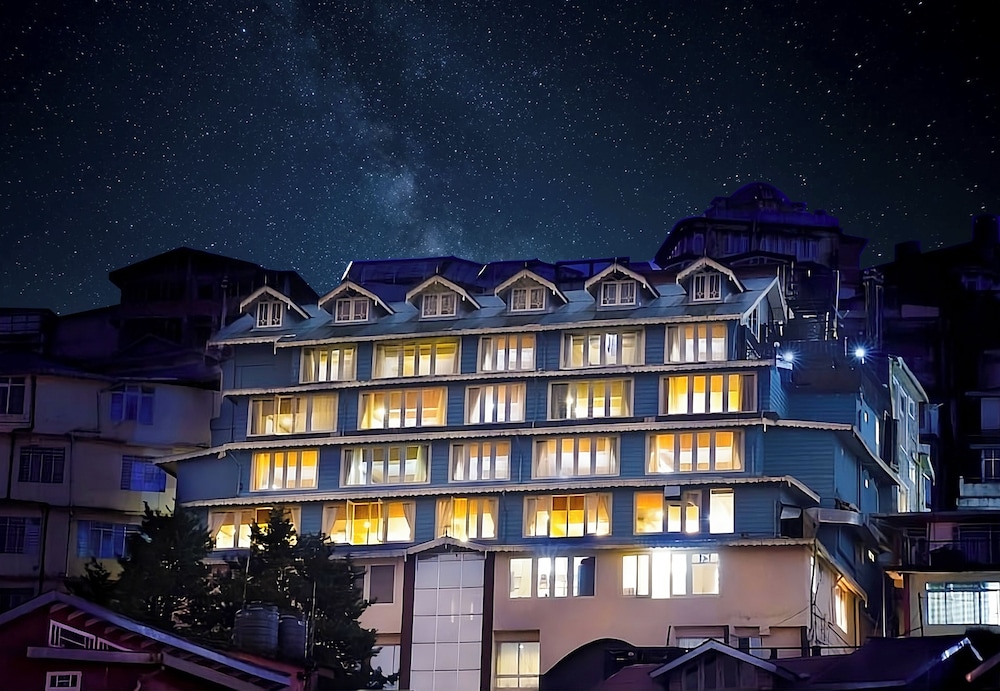 Yashshree Mall Road Darjeeling in Darjiling, India