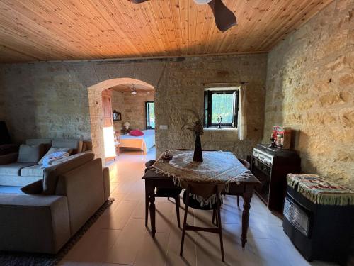 Cosy Piano village cottage in Pachna