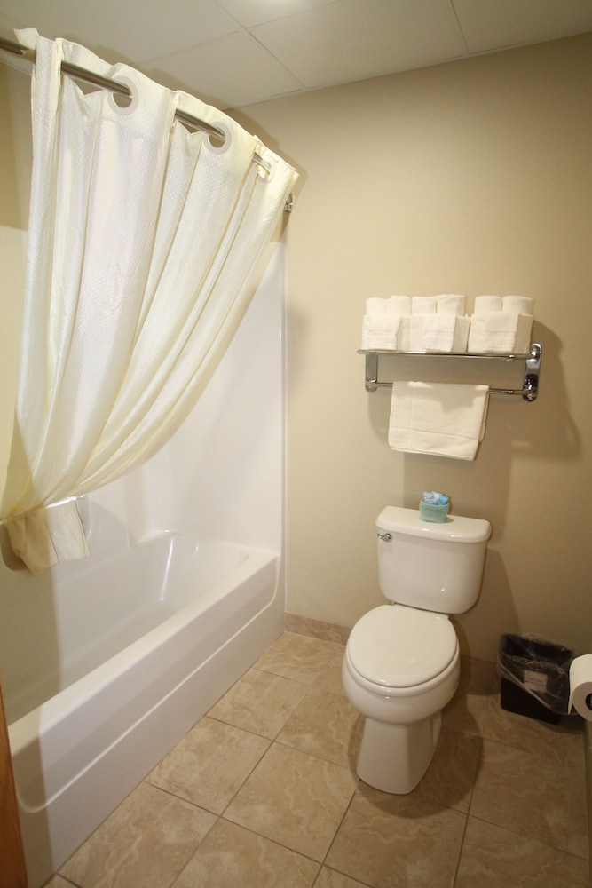 Bowman Inn & Suites - photo 24