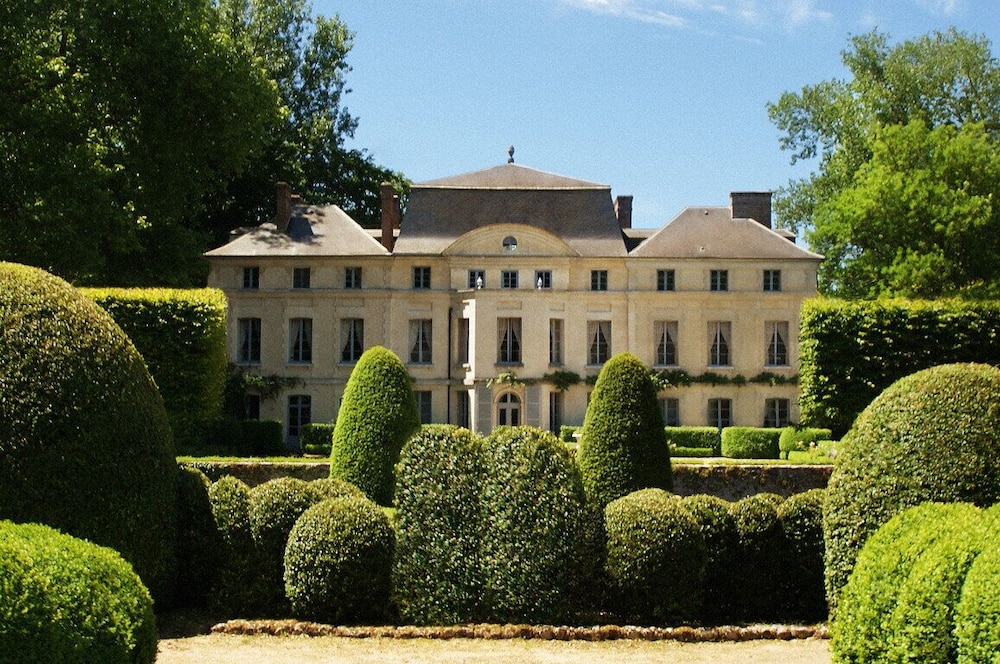 Domaine de Primard Fontenille Collection in Paris, France