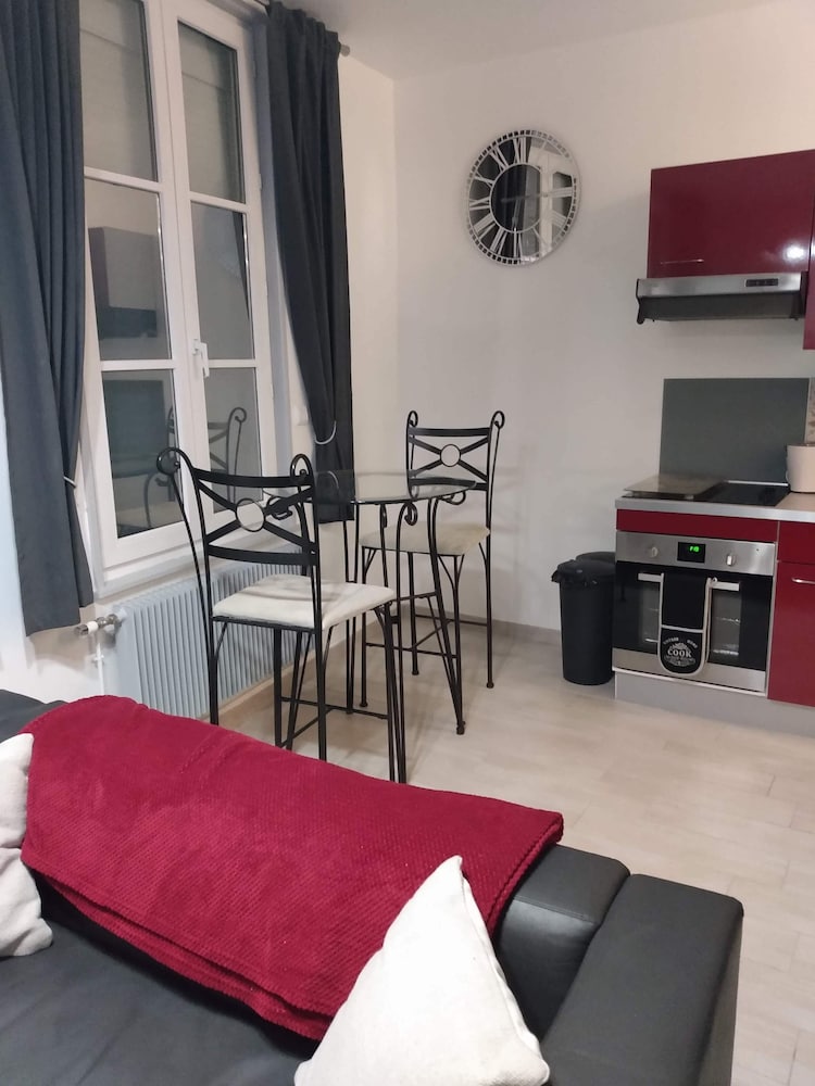 Ardeevin in Montreuil, France