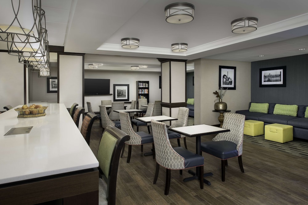 Hampton Inn Pittsburgh Monroeville - photo 3