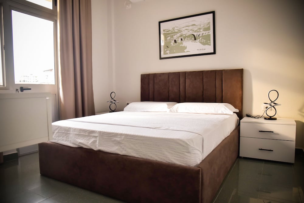 Shkodra apartment with amazing view in the city center — 4-Star Luxury Hotel in Shkoder, Albania