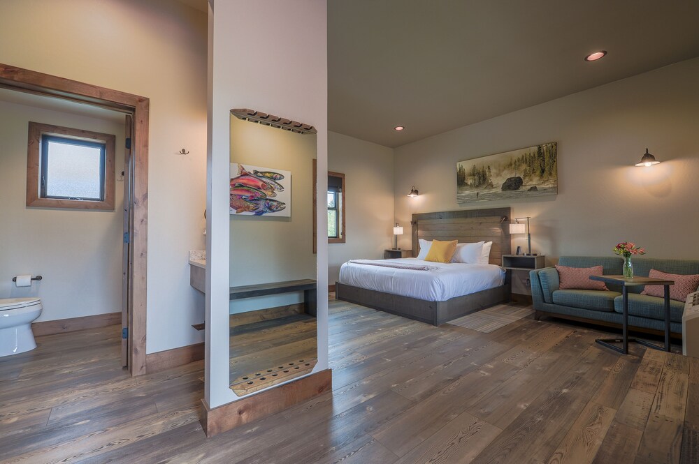 Golden Stone Inn - photo 5