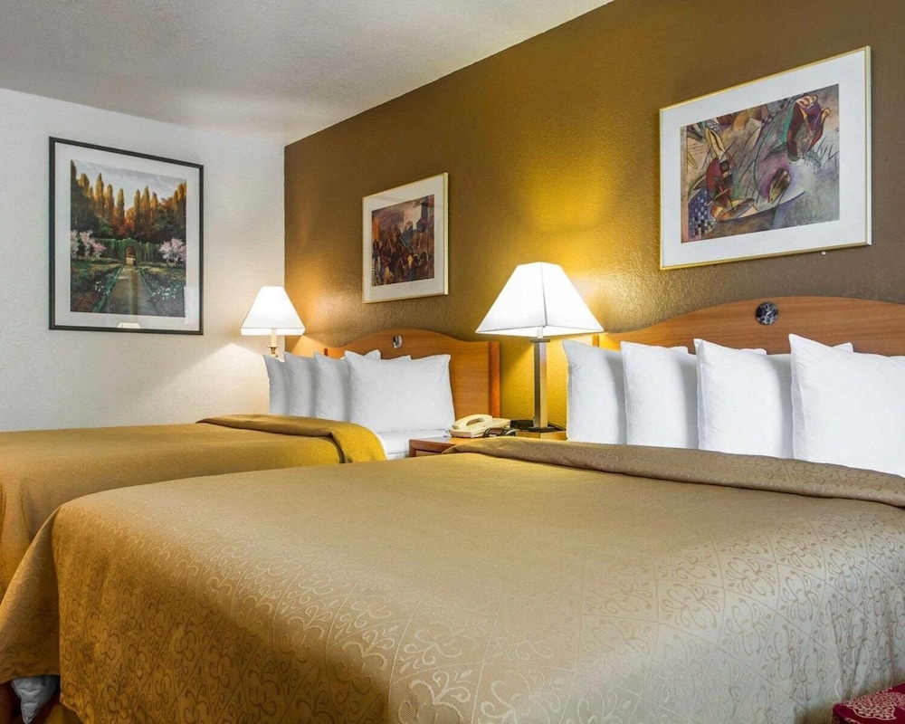 Quality Inn Oakland - photo 25