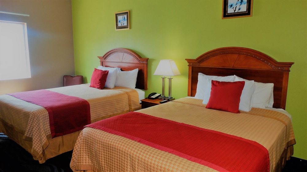 Oak Tree Inn & Suites - photo 21