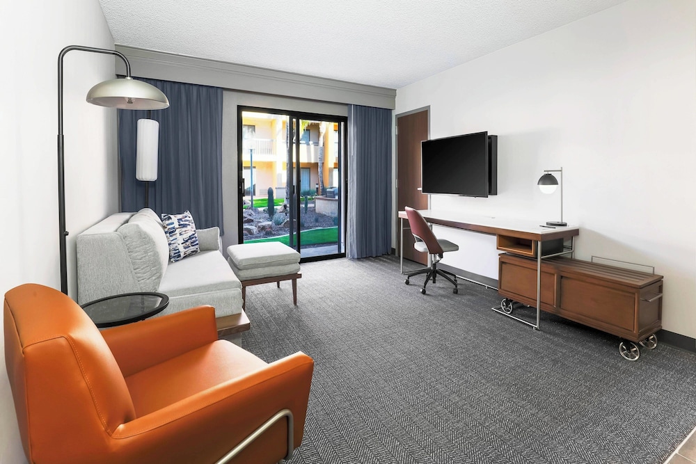 Courtyard by Marriott Tucson Airport - photo 17