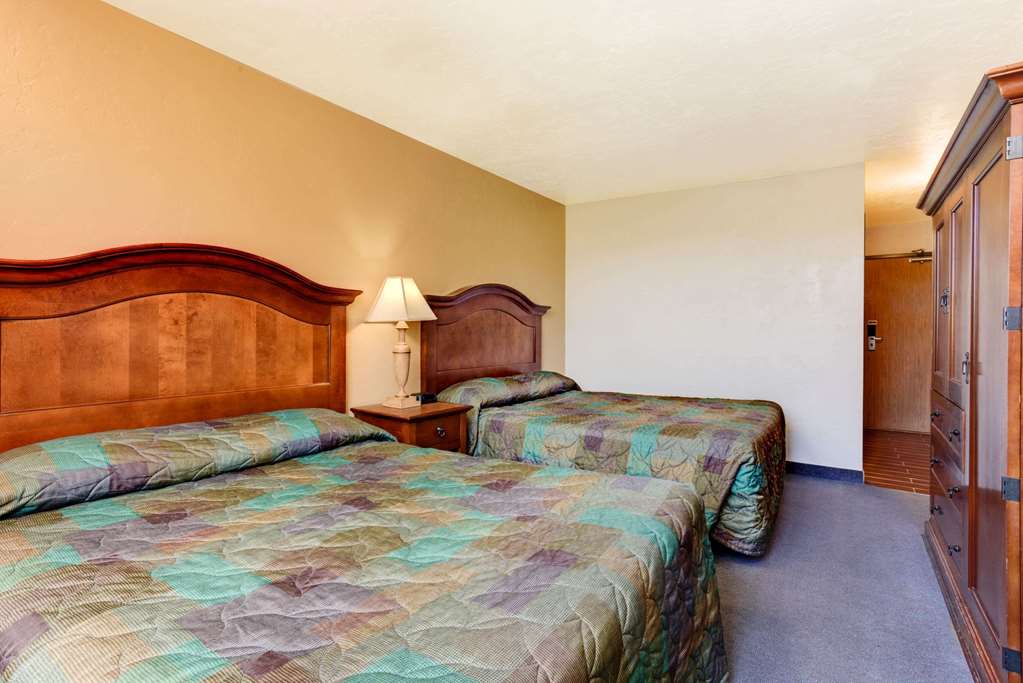 Super 8 by Wyndham Klamath Falls - photo 13