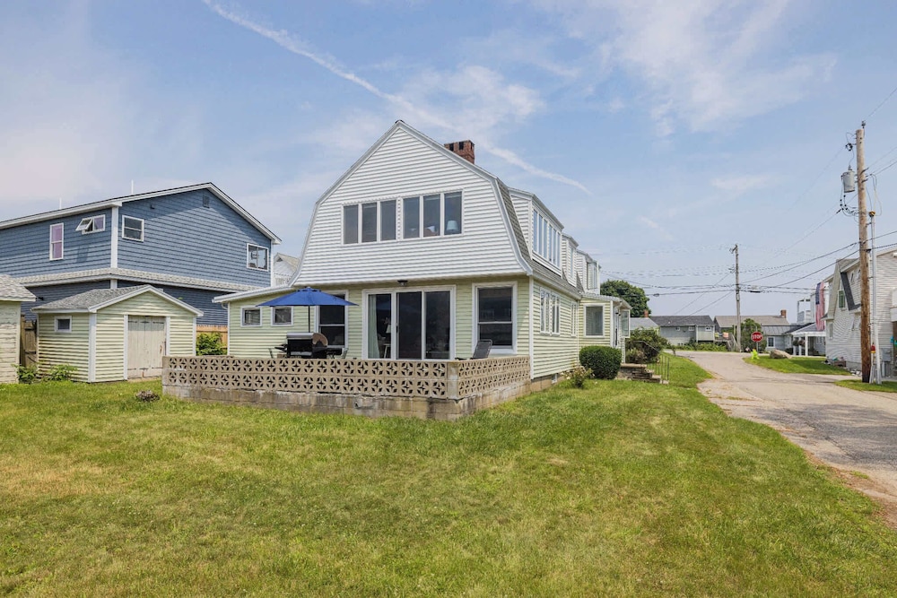 Maine Escape Beachy 2 Bdr in Wells, United States