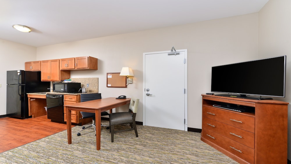 Candlewood Suites Athens by IHG - photo 9