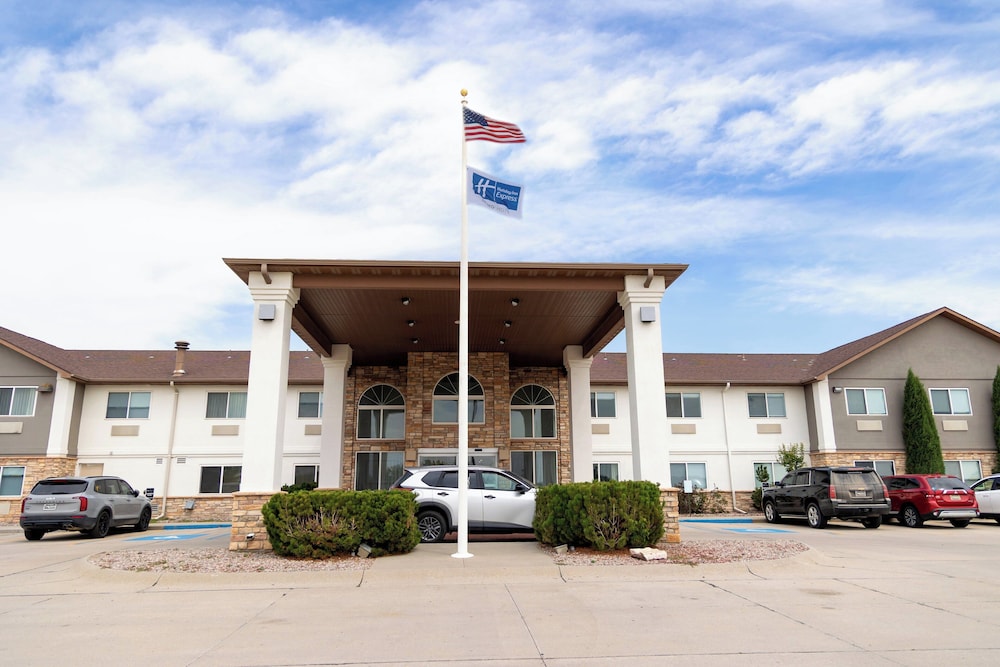 Holiday Inn Express Hotel & Suites Torrington by IHG - photo 47