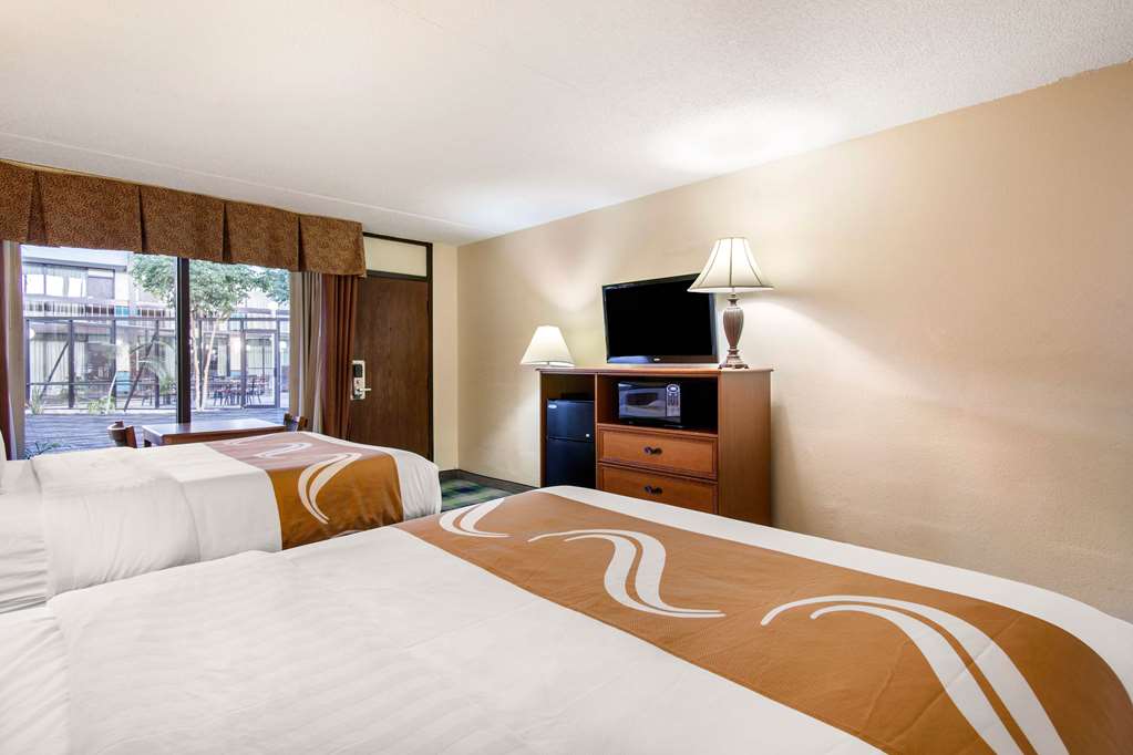 Quality Inn Arkansas City North - photo 10