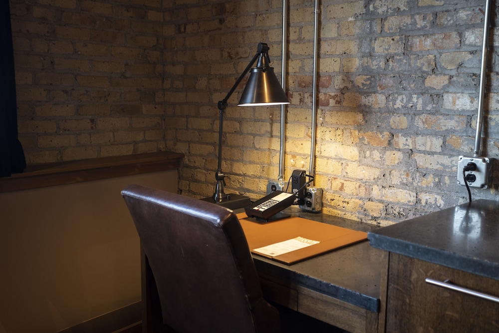 The Iron Horse Hotel - photo 46
