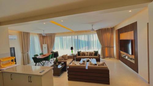 2 Bed Royal — 4-Star Luxury Hotel in Murree, Pakistan