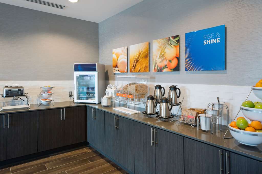 Comfort Suites Kennewick At Southri - photo 61