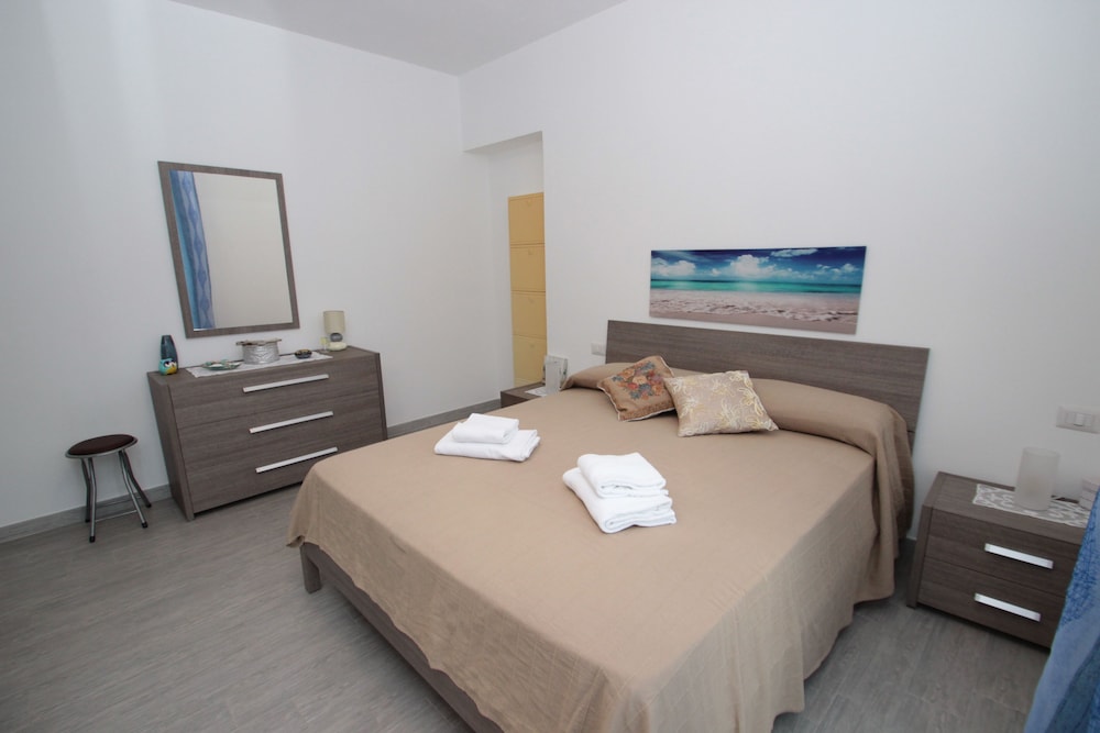 Ninfa House — 4-Star Luxury Hotel in Cefalu, Italy
