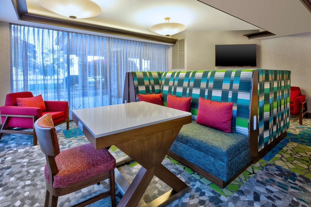 Hampton Inn Traverse City - photo 2