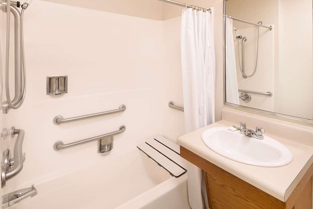 WoodSpring Suites Charlotte Gastonia - photo 13