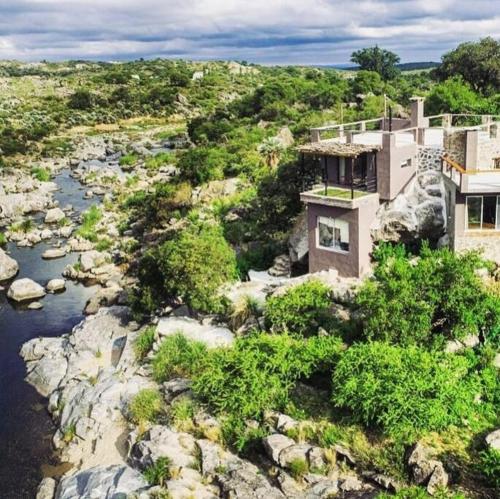 Cueva de lujo con rio de montaña Casa cueva — 4-Star Luxury Hotel in Villa Cura Brochero, Argentina