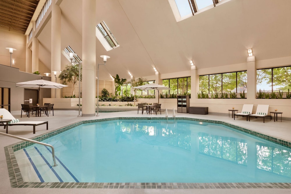 DoubleTree by Hilton Minneapolis Park Place - photo 39