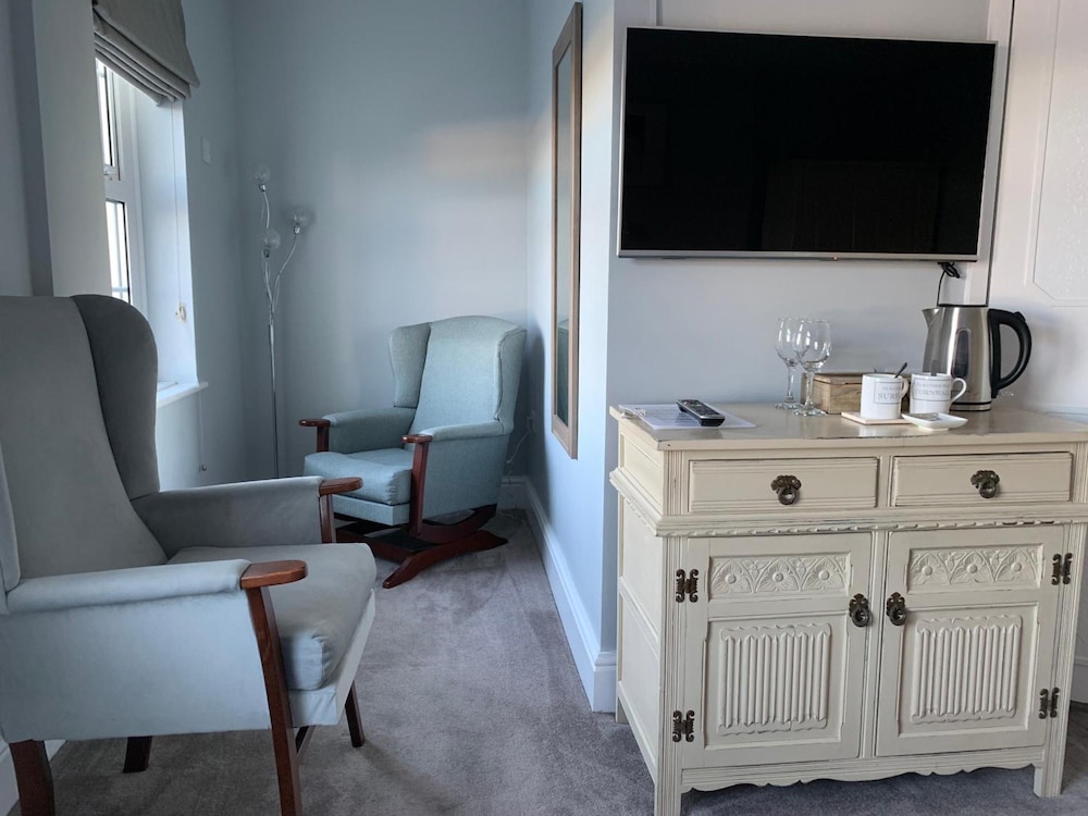 Sunrise Guest House — 4-Star Luxury Hotel in Bude, United Kingdom
