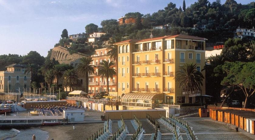 Hotel Jasmin — Diano Marina