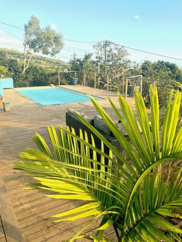 La Kaz Surprise Rez de villa piscine et vue océan — 4-Star Luxury Hotel in Saint-Leu, Réunion