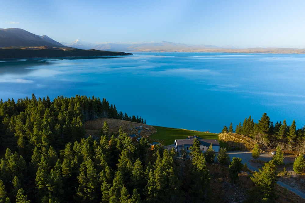 Mt Cook Lakeside Retreat in Christchurch, New Zealand