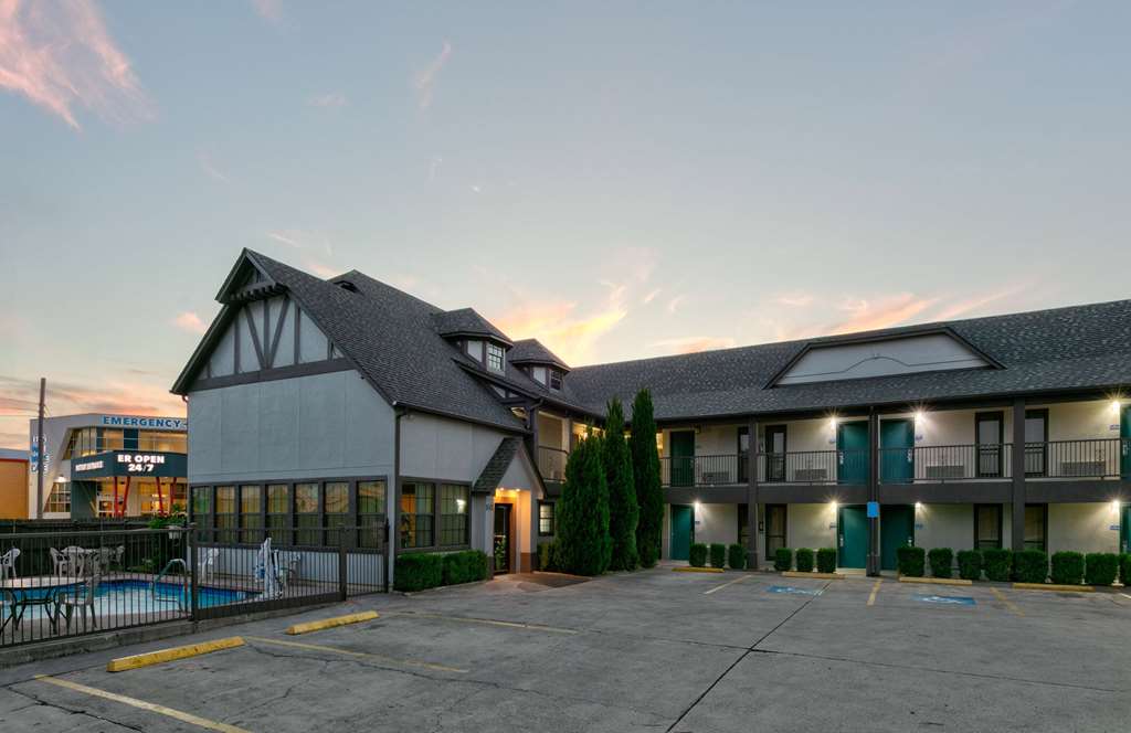 Howard Johnson by Wyndham San Marcos - photo 6