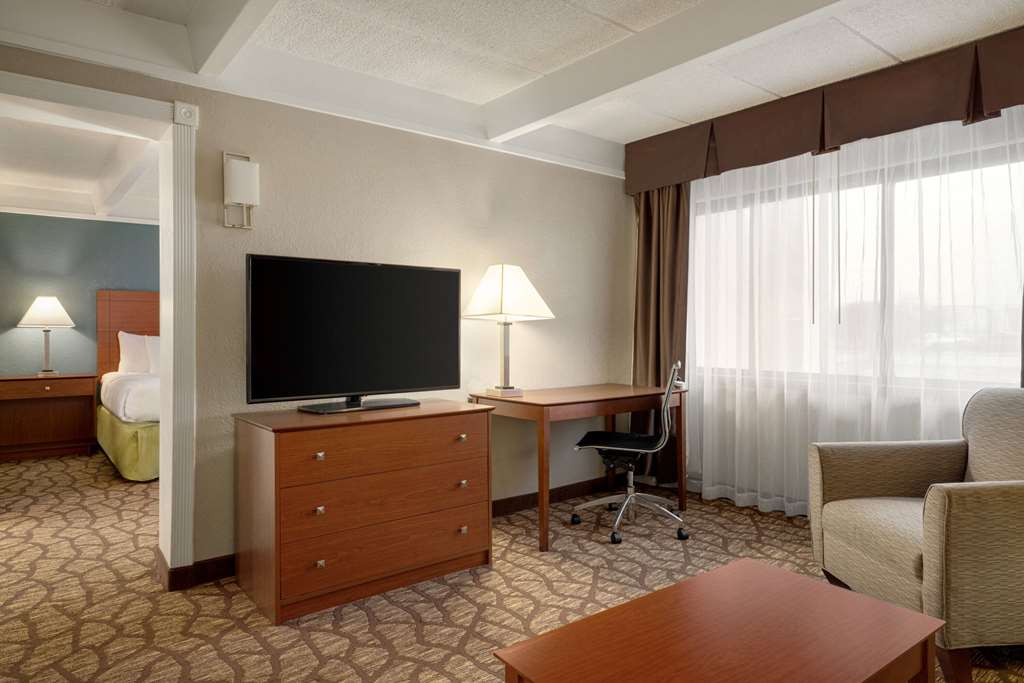 AmericInn by Wyndham Grand Rapids Airport North - photo 25