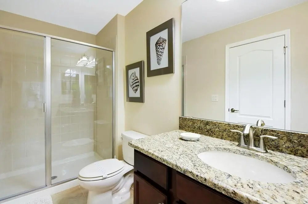 Beautifully decorated 6 beds at Champions Gate - photo 9