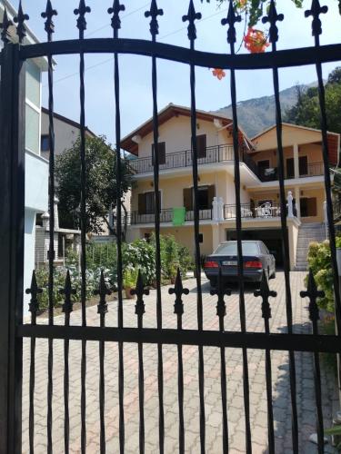 Sinan moraci in Unknown City, Albania