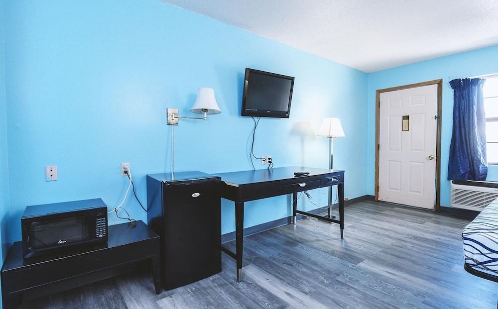 Sky Palace Inn & Suites Wellington - photo 18