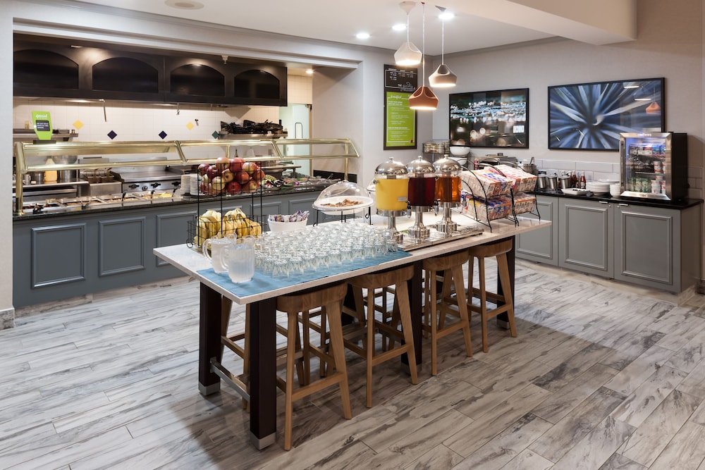 Hilton Garden Inn Sacramento South Natomas - photo 19